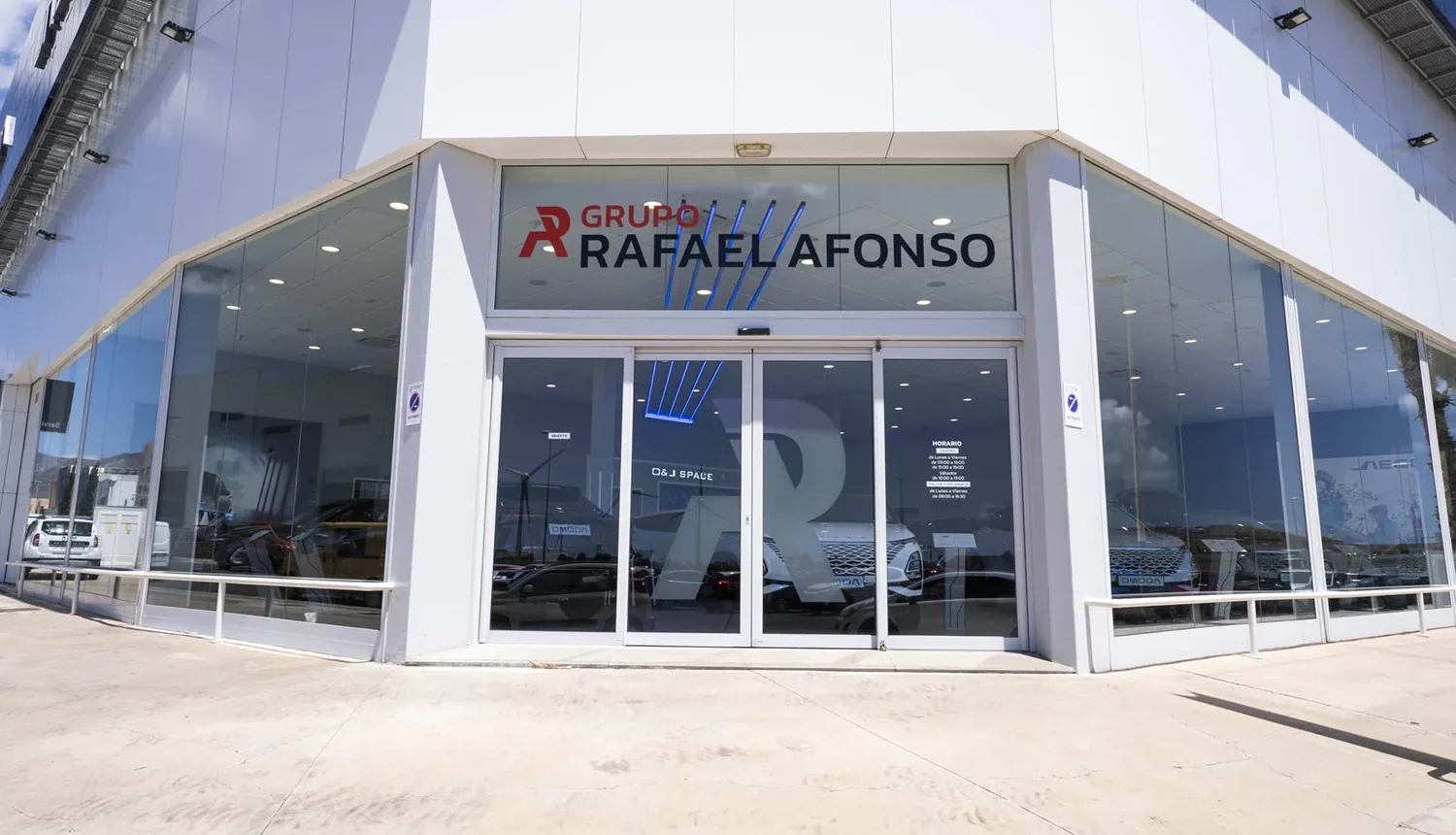 Fachada instalaciones Grupo Rafael Afonso Arinaga